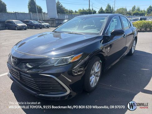 Used 2023 Toyota Camry LE w/ Convenience Package FWD image 1