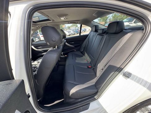Used 2014 BMW 320i xDrive Sedan AWD/4WD image 24