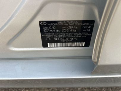 Used 2013 Hyundai Sonata SE w/ Navigation & Sunroof Pkg