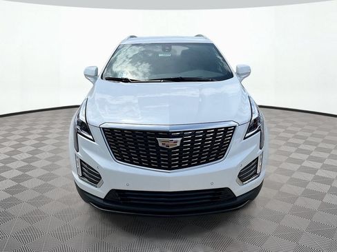 New 2026 Cadillac XT5 Luxury w/ LPO, Floor Liner Package AWD/4WD image 2