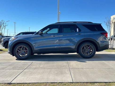 New 2026 Ford Explorer ST-Line w/ ST-Line Street Pack image 59