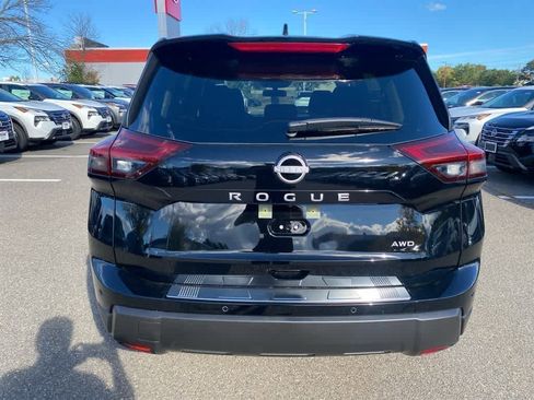 New 2026 Nissan Rogue SV image 5