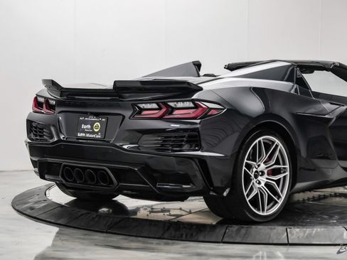 Used 2024 Chevrolet Corvette Z06 RWD image 24