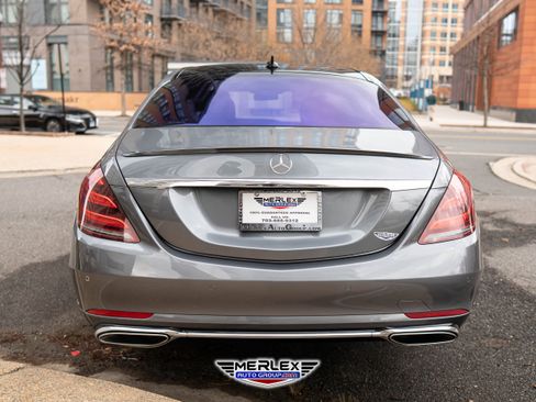 Used 2018 Mercedes-Benz S 560 4MATIC Sedan w/ Premium Package image 6