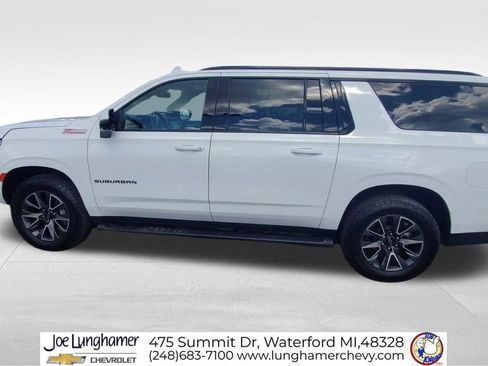 Certified 2024 Chevrolet Suburban Z71 w/ Luxury Package AWD/4WD image 6