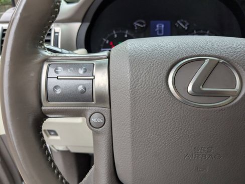 Used 2016 Lexus GX 460 w/ Premium Package AWD/4WD image 18