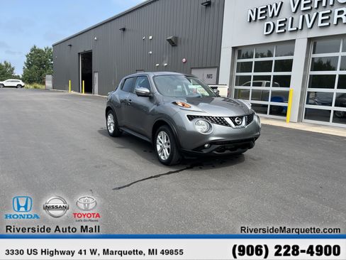 Used 2016 Nissan Juke SL AWD/4WD image 1