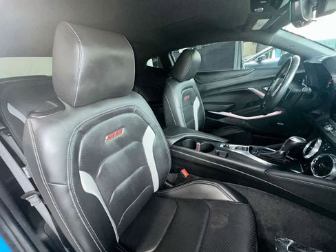 Used 2023 Chevrolet Camaro SS RWD image 27