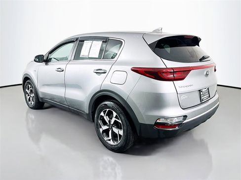 Used 2021 Kia Sportage LX image 5