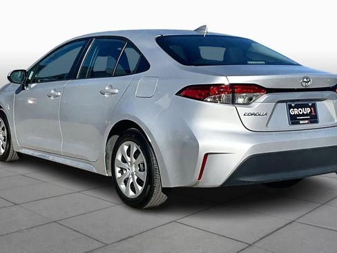 Used 2024 Toyota Corolla LE image 12
