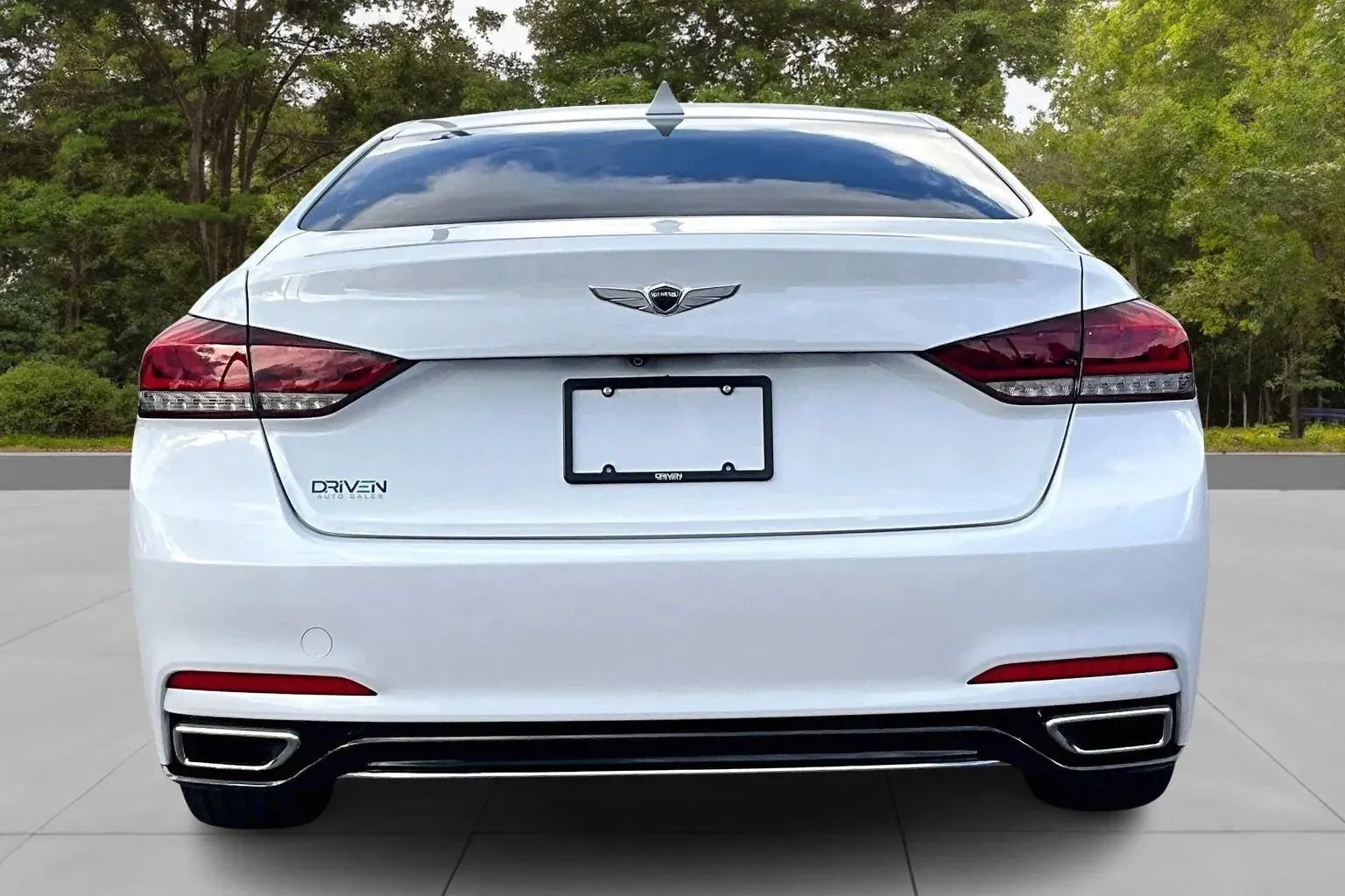 Used 2018 Genesis G80 3.8 RWD image 8