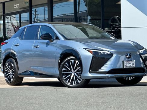 Certified 2023 Lexus RZ 450e Premium w/ Accessory Package (Z1) AWD/4WD image 2