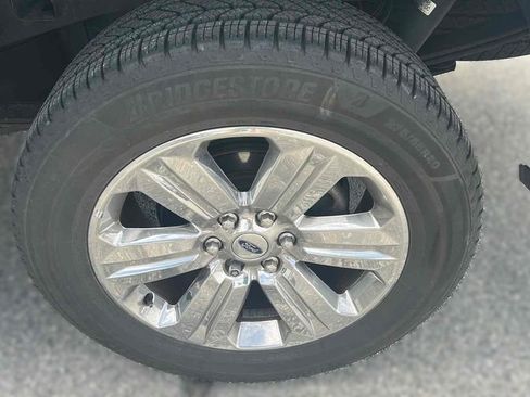 Used 2018 Ford F150 Lariat w/ Equipment Group 502A Luxury image 2