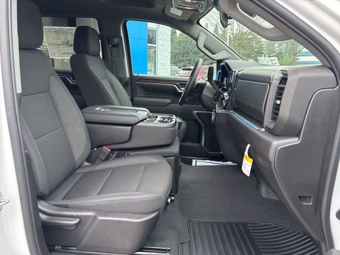 New 2025 Chevrolet Silverado 1500 LT image 30