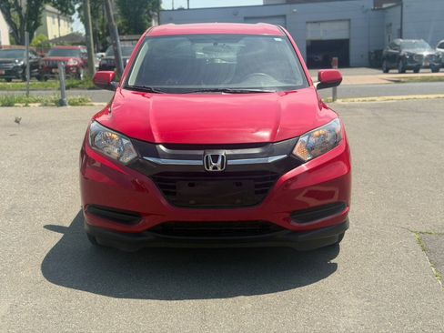Used 2016 Honda HR-V LX image 2