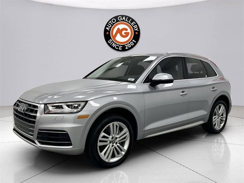 Used 2019 Audi Q5 2.0T Premium Plus w/ Premium Plus Package image 3