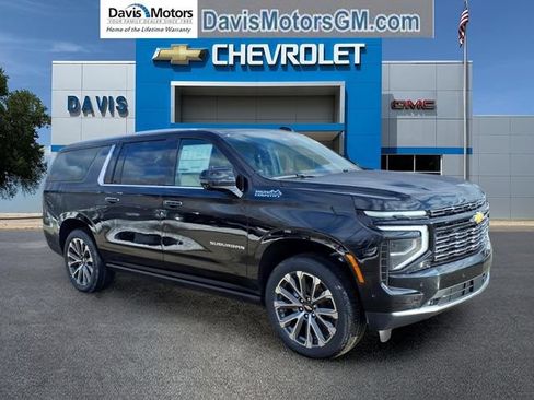 New 2026 Chevrolet Suburban High Country AWD/4WD image 1