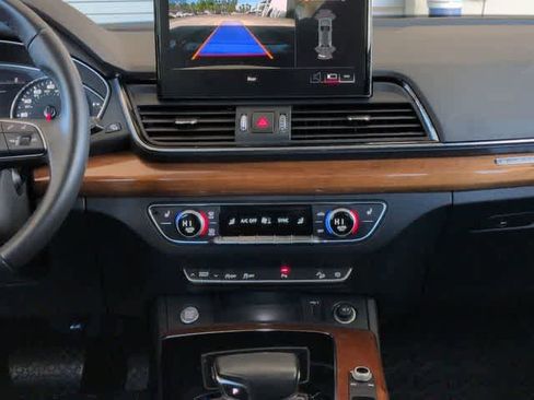 Used 2023 Audi Q5 2.0T Premium w/ Convenience Package image 29