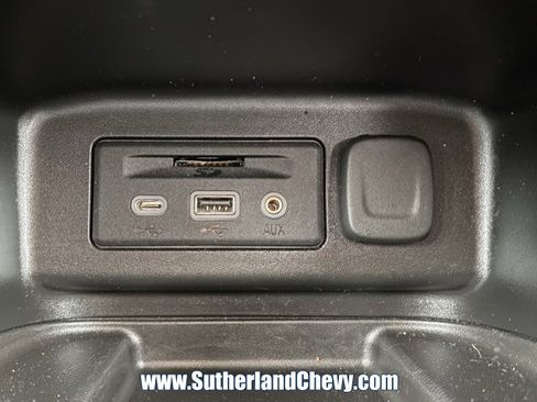 Used 2020 Chevrolet Equinox Premier image 35