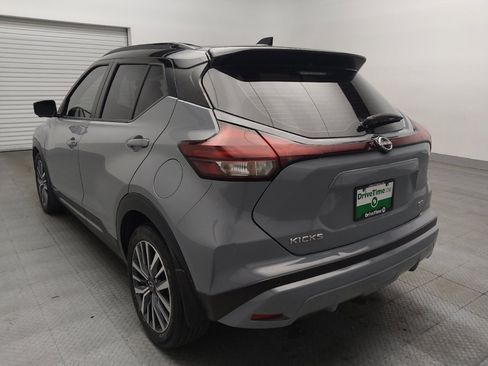 Used 2023 Nissan Kicks SR w/ SR Premium Package FWD image 5