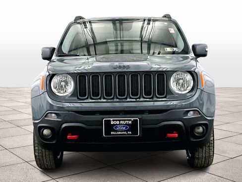 Used 2017 Jeep Renegade Trailhawk image 3