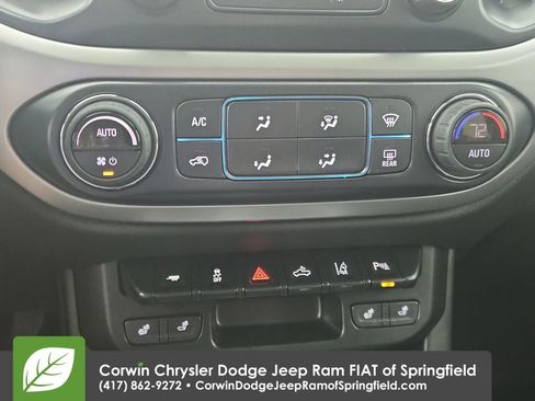 Used 2022 Chevrolet Colorado LT w/ Luxury Package image 25