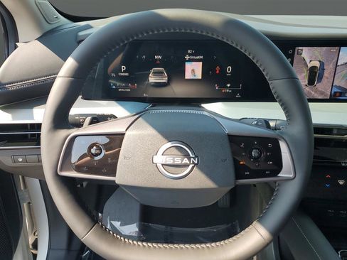 New 2025 Nissan Murano SL image 17