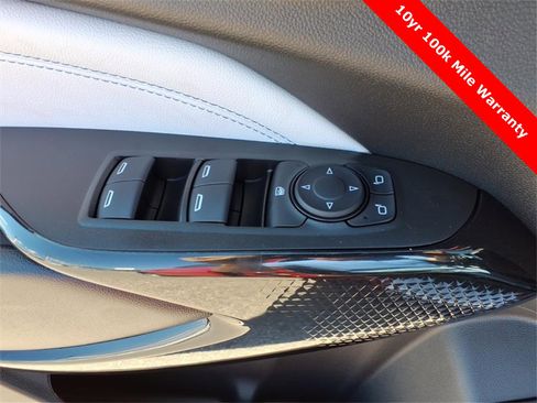 New 2026 Chevrolet Trax LT w/ Driver Confidence Package image 25