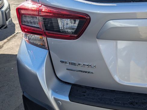 Used 2022 Subaru Crosstrek 2.5i Limited w/ Moonroof Package 2 AWD/4WD image 5