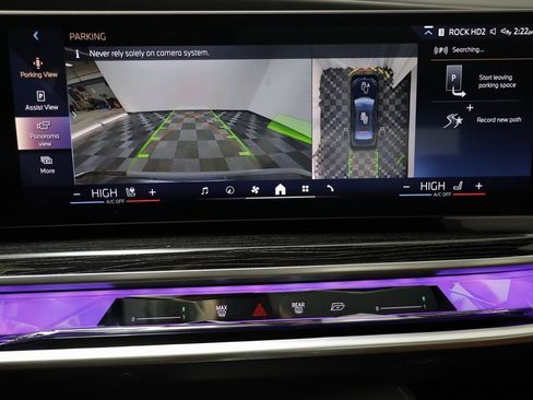 Certified 2025 BMW 750e xDrive w/ Executive Package image 11