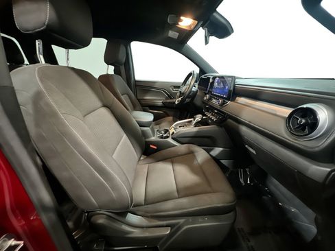Used 2024 Chevrolet Colorado LT RWD image 19
