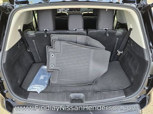 Used 2026 Nissan Pathfinder SV FWD image 14
