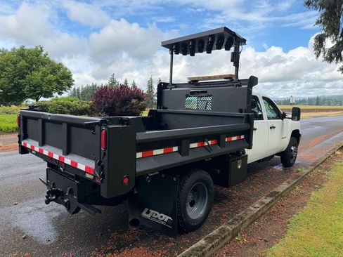 Used 2011 Chevrolet Silverado 3500 W/T RWD image 5