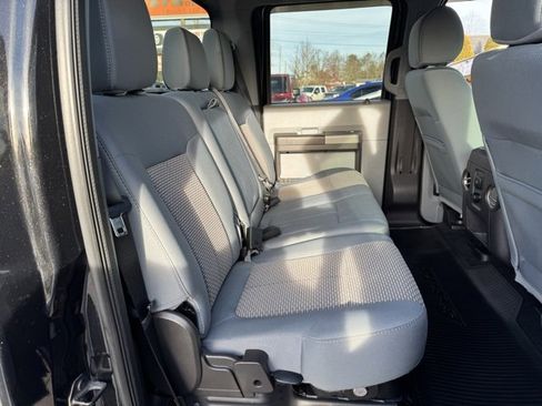 Used 2012 Ford F250 XLT w/ XLT Interior Pkg image 17