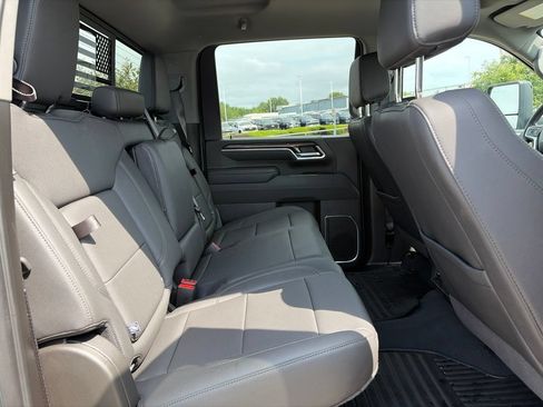 Used 2025 Chevrolet Silverado 2500 LT w/ Trail Boss Package AWD/4WD image 36