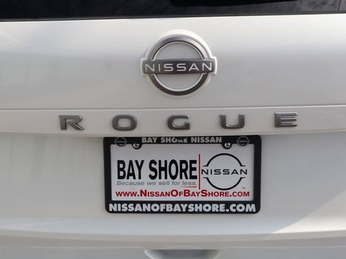 Certified 2025 Nissan Rogue SV AWD/4WD image 35
