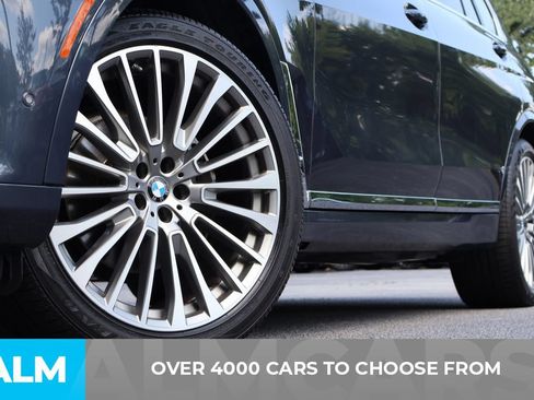 Used 2022 BMW X7 xDrive40i w/ Parking Assistance Package AWD/4WD image 2