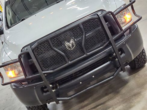 Used 2018 RAM 3500 Tradesman AWD/4WD image 19