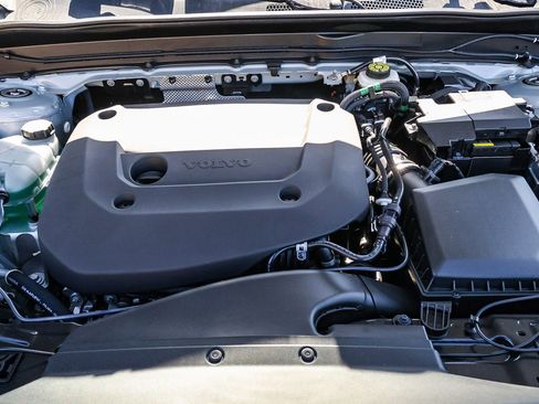 New 2026 Volvo XC40 B5 Ultra w/ Climate Package image 37