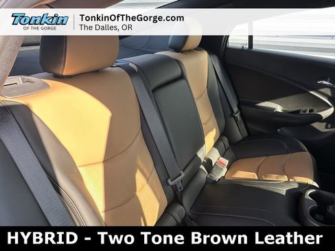 Used 2018 Chevrolet Volt Premier w/ Driver Confidence Package image 23
