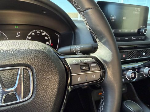 Used 2023 Honda Civic Sport image 28