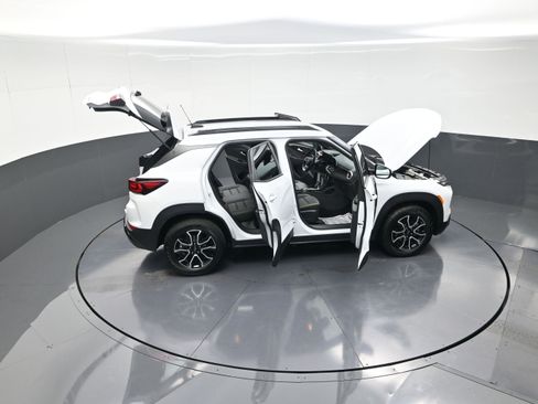 Used 2024 Chevrolet TrailBlazer ACTIV image 14