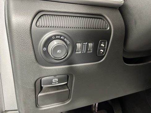 Used 2023 Jeep Wagoneer Series II w/ Premium Group I AWD/4WD image 26