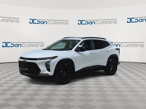 Certified 2026 Chevrolet Trax ACTIV w/ Sunroof Package FWD image 5