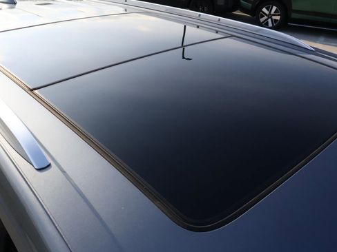 Used 2021 Cadillac XT6 Premium Luxury image 13