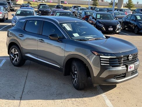 New 2026 Nissan Kicks SV w/ SV Premium Package image 4