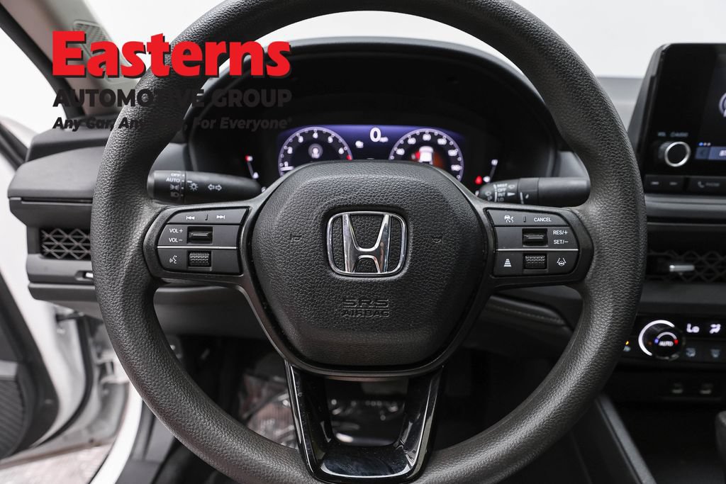 Used 2025 Honda Accord SE image 12