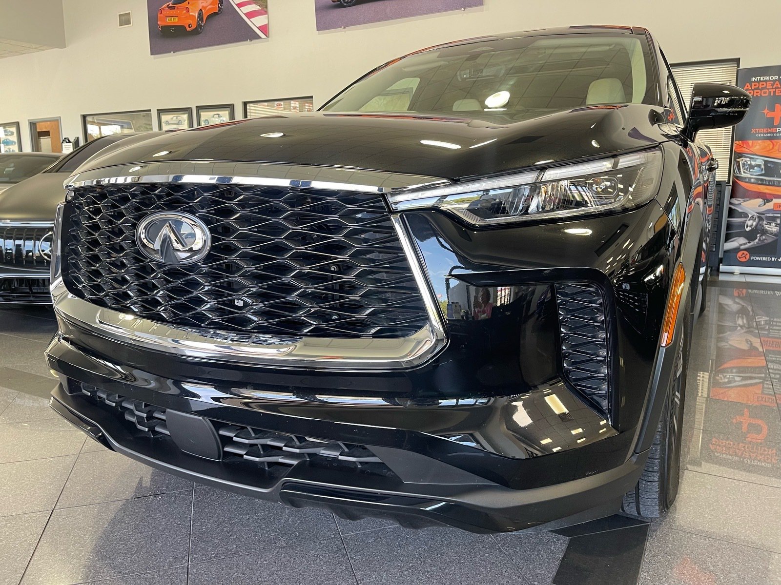 Used 2025 INFINITI QX60 Pure FWD image 11