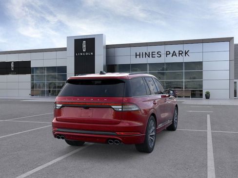 New 2025 Lincoln Aviator AWD w/ Jet Appearance Package image 8