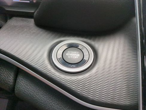 Used 2023 Jeep Grand Cherokee Altitude AWD/4WD image 31